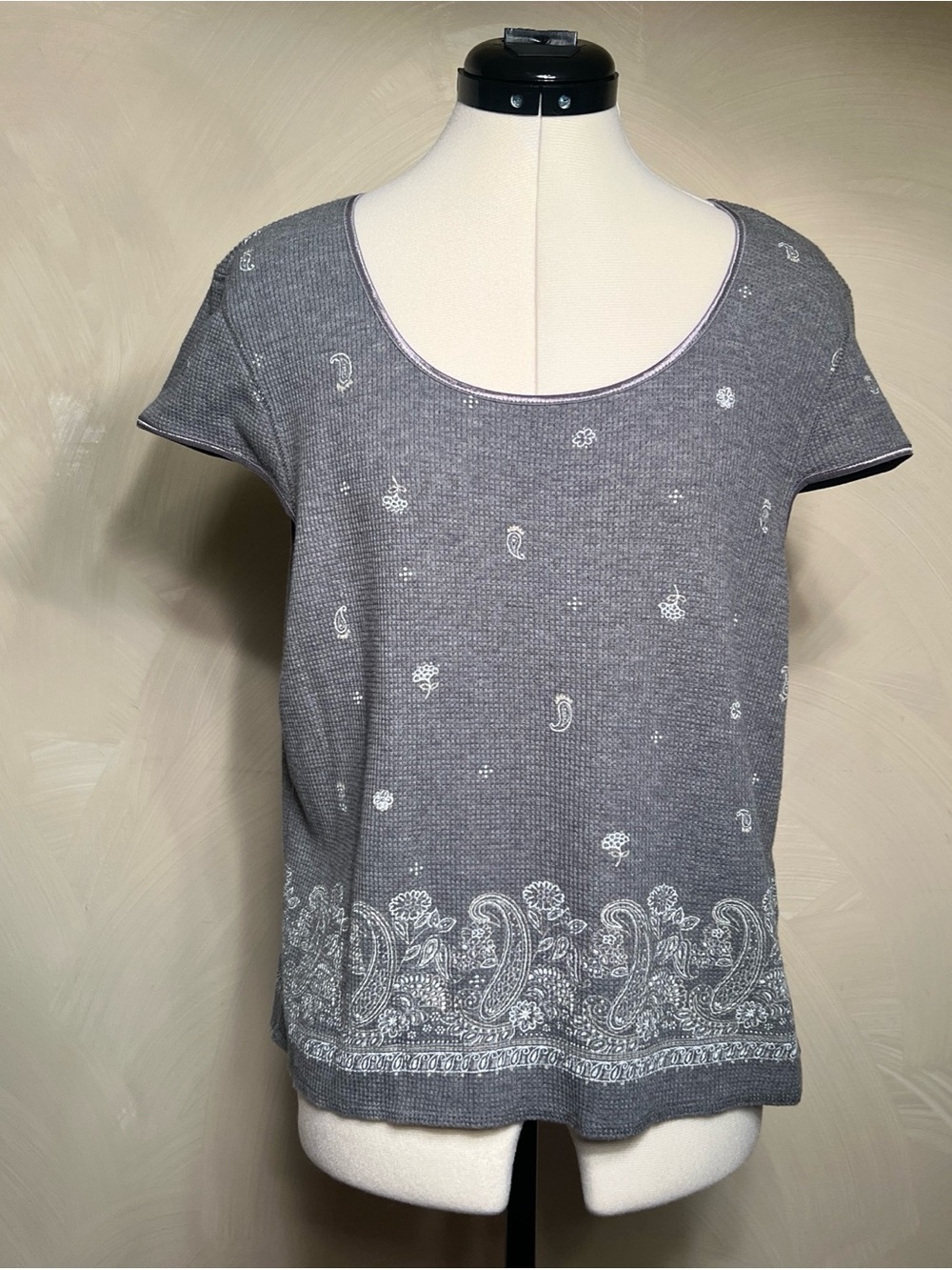 Liz Claiborne Women’s 100% Cotton S/S Gray Paisley Shirt Streetwear|Petite (L)